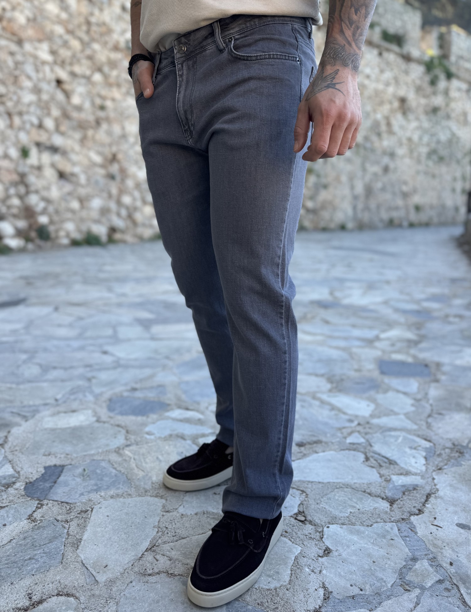 Ανδρικό γκρι πλυμένο τζιν ελαστικό σε ίσια γραμμή με φερμουάρ LC16396 φωτογραφία